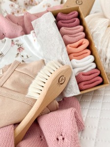 SKARPETKI-NIEMOWLECE-DZIEWCZECE-PIECIOPAK-5PAK-NEWBORN-SOCKS-YOSOY-LIFESTYLE-PHOTO-scaled.jpg