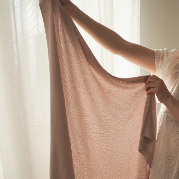 kocyk-bambusowy-mgielka-pudrowy-roz (3).jpg