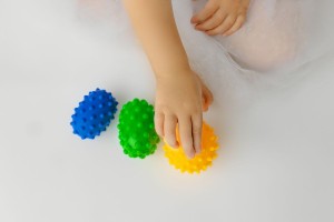 Sensoryczne-piłki-do-masażu-dla-niemowląt-i-dzieci-3-sztuki-Mom'sCare-1.jpg