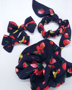 zestaw-dla-mamy-i-corki-kokardki-scrunchie-owocowa-noc.jpg