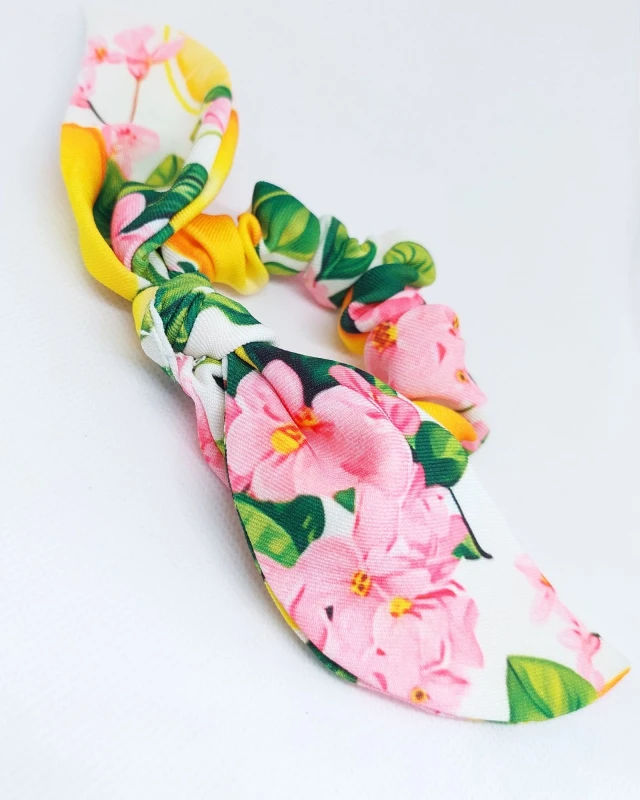 mala-gumka-scrunchie-z-uszami-dla-dziewczynki-Cytrynowy-Ogrod.jpg